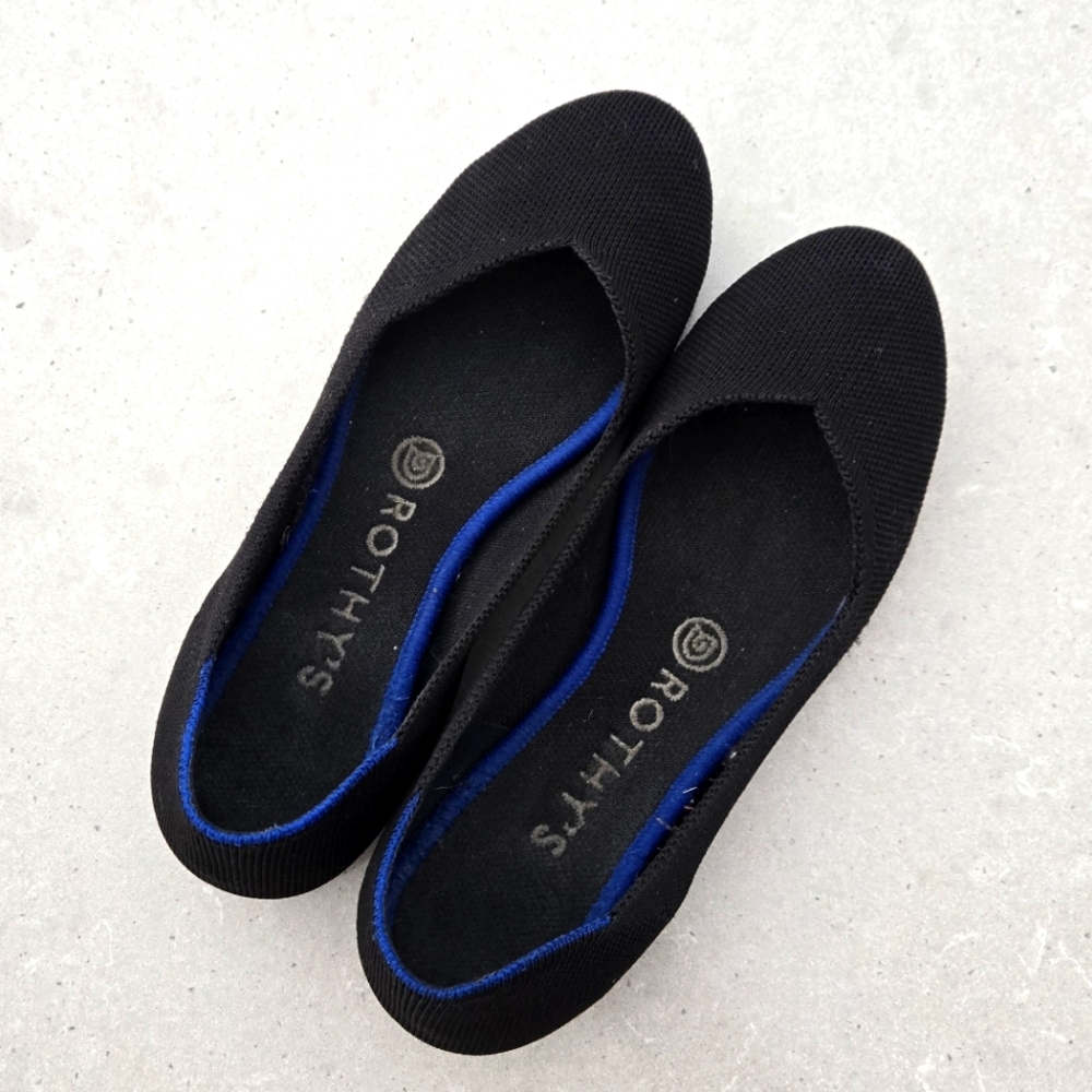 Rothys black flat with blue trim